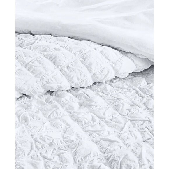 Arch Studio Seersucker 2-Pc Twin XL Comforter Set White MSRP $160 - Picture 3 of 4